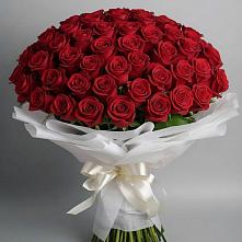Букет 101 Красная роза Блэк Мэджик в Нижней Туре