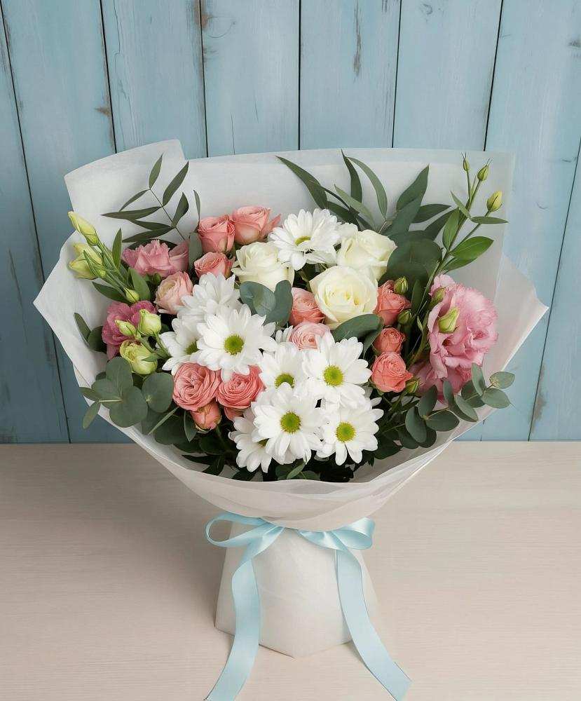 Букет цветов из: Розы, Лизиантусы и Хризантемы в Нижней Туре