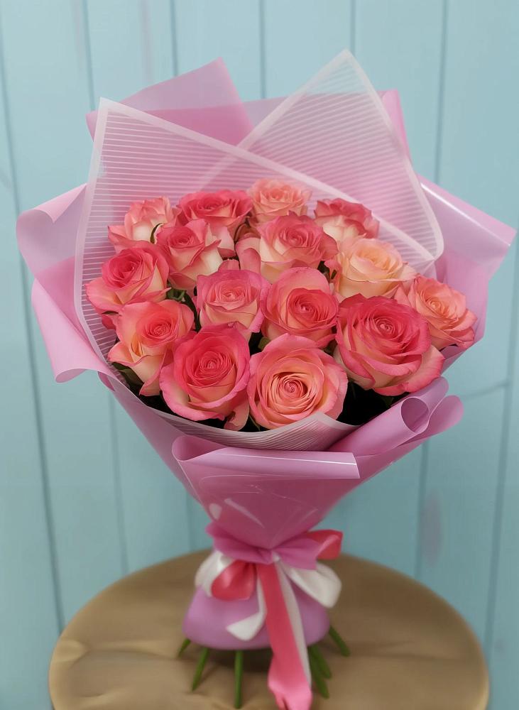 Букет 15 Розовых роз Равель в Нижней Туре