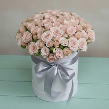 Цветочная композиция из Розы в шляпной коробке в Нижней Туре