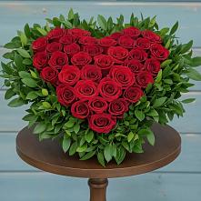 Цветочная композиция из Розы в виде сердца в Нижней Туре