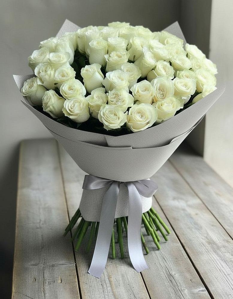 Букет 35 Белых роз в Нижней Туре