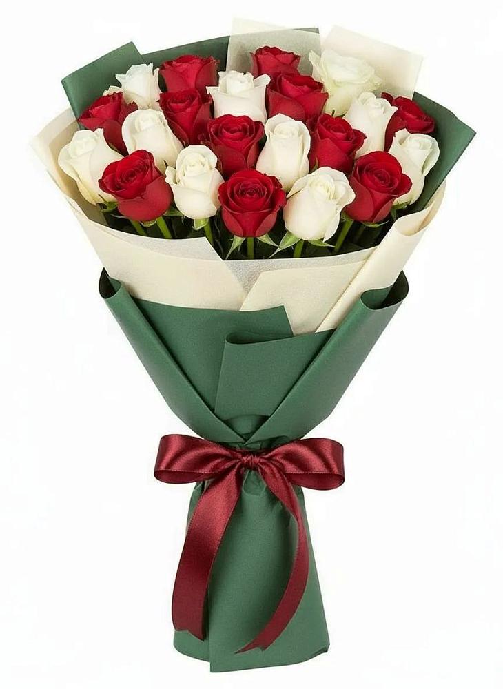 Букет Микс из красных и белых роз в Нижней Туре