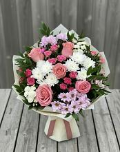 Букет цветов из:  Альстромерии, Гвоздики, Розы и Хризантемы в Нижней Туре