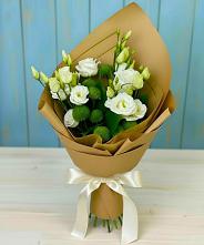 Букет цветов из:  Хризантемы и Лизиантусы в Нижней Туре