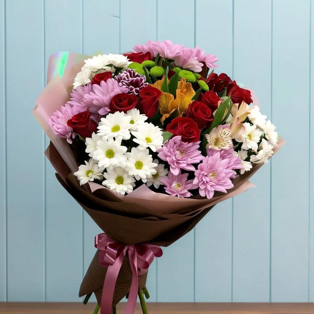 Букет цветов из: Розы, Хризантемы и Альстромерии в Нижней Туре
