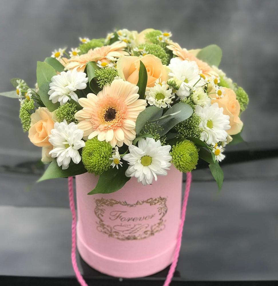 Цветочная композиция из Розы, Герберы и Хризантемы в шляпной коробке в Нижней Туре