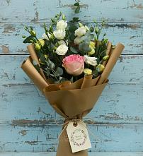 Букет цветов из:  Розы и Лизиантусы #REPLACE_PRED# Нижней Туре